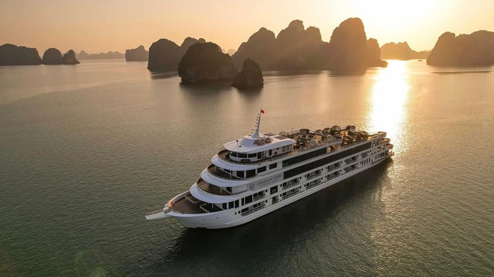Ambassador Cruise Hạ Long