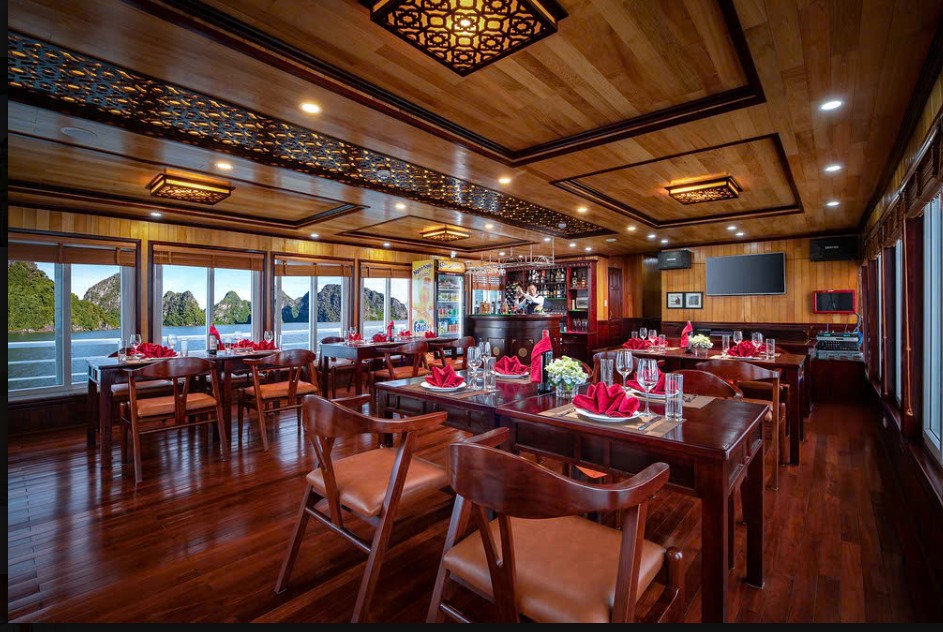 Lavender Elegend Halong Overnight Cruise Du thuyền 4 sao Lavender Hạ Long 2n1d, 3n2d