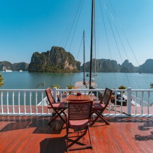 Du thuyền ngủ đêm 4 sao Vịnh Hạ Long: indochina sails tour 2n1d, 3n2d