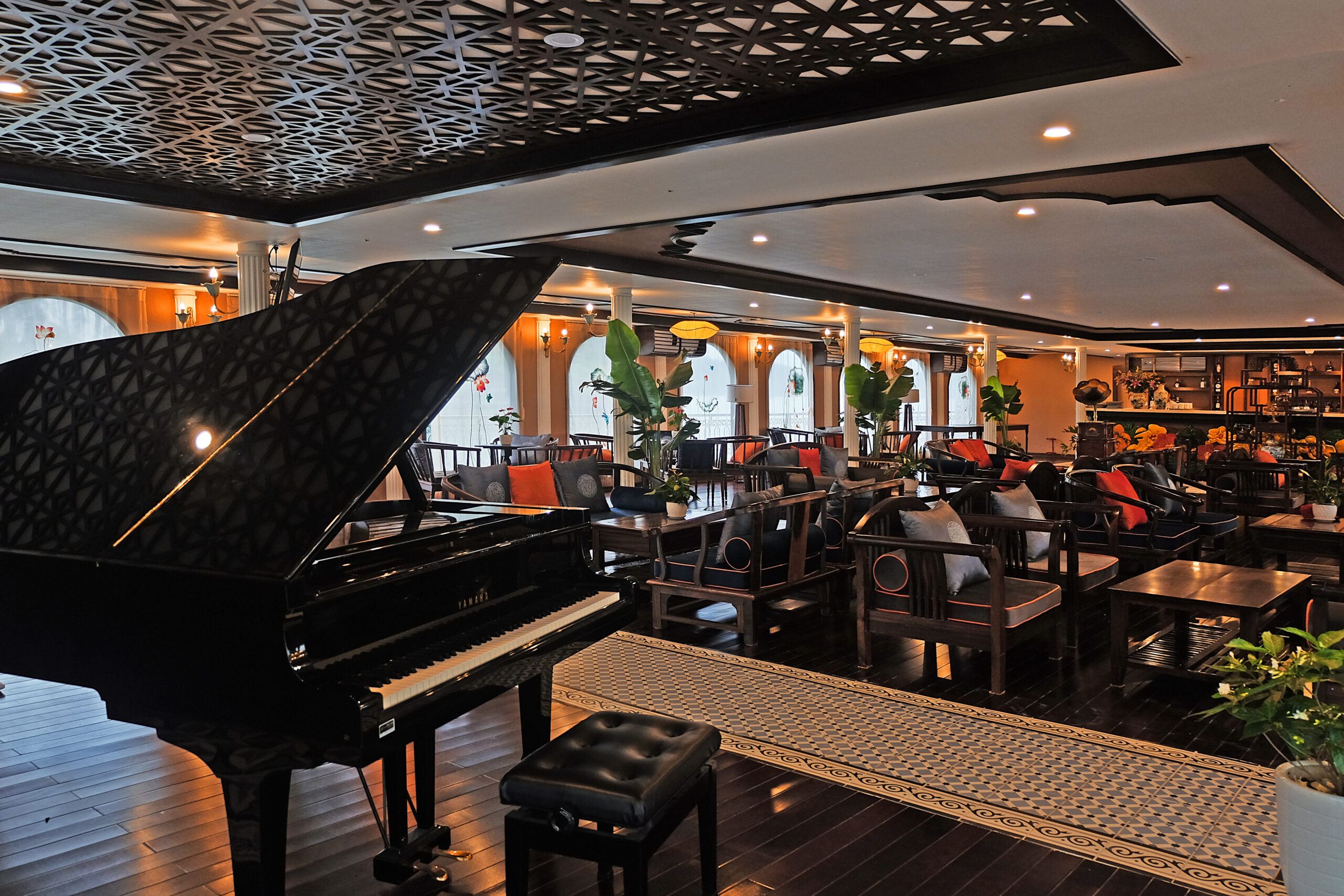 Indochine Cruise Lounge (13)
