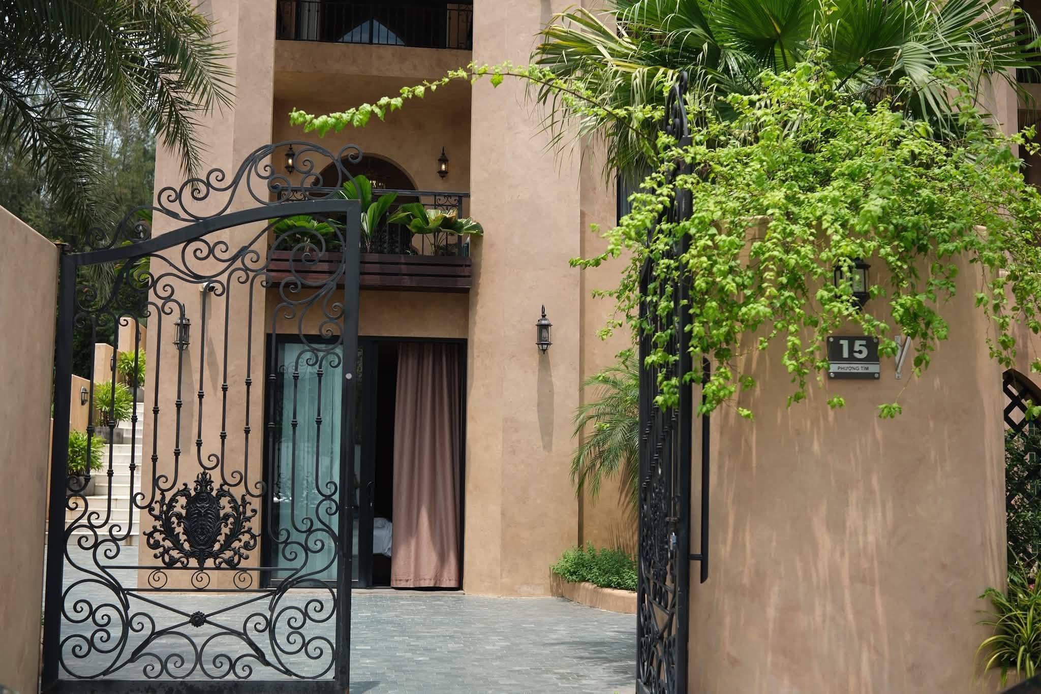 Pallazo Villa - Villa 7PN bể bơi riêng Monaco bãi Cháy Villa 7 pn Bãi Cháy bể bơi riêng, karaoke, pickleball : Pallazo Villa