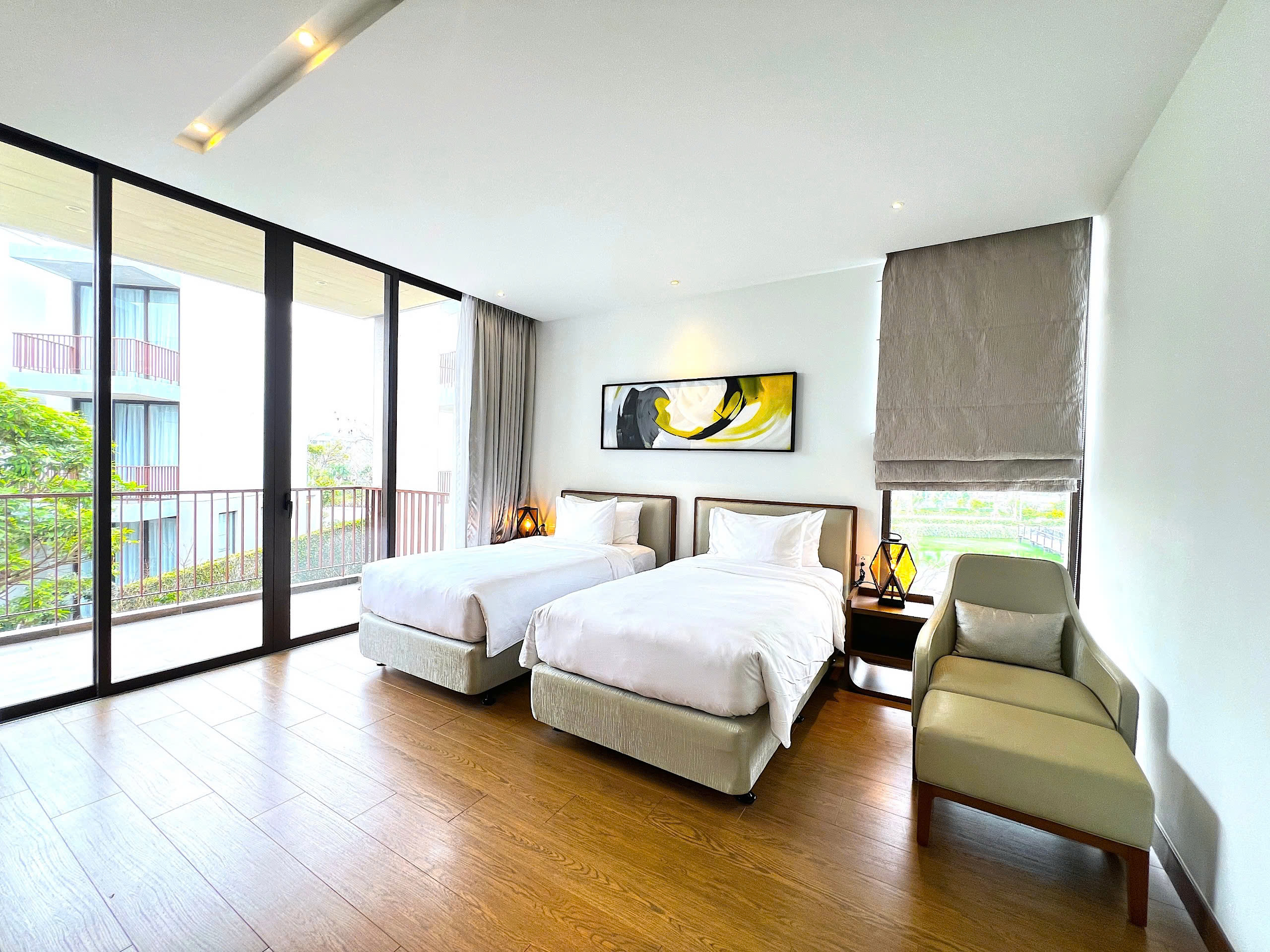 Deluxe Lake Side (7)