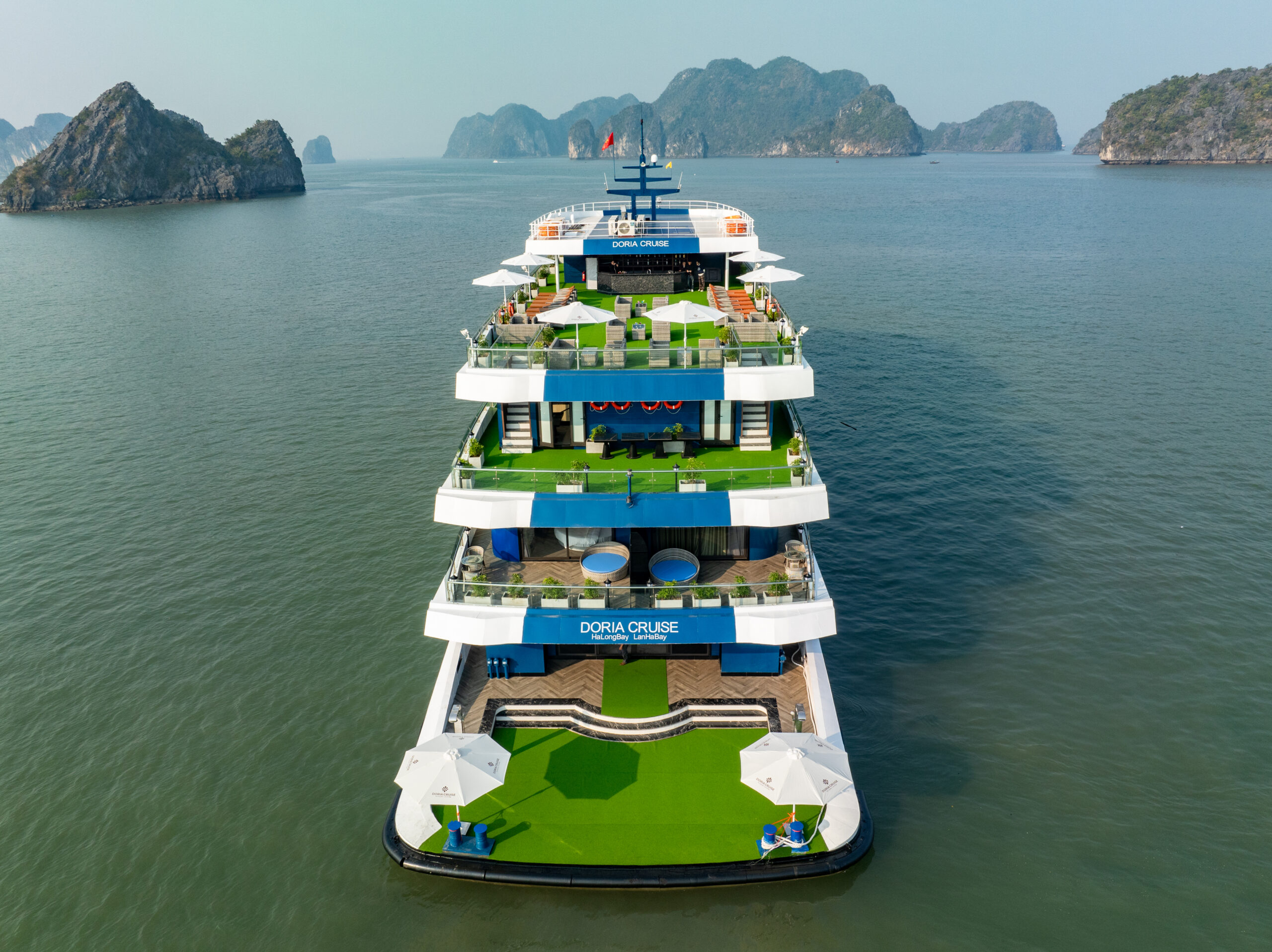 Doria Cruise - Du thuyền ngủ đêm 5 sao Vịnh Lan Hạ