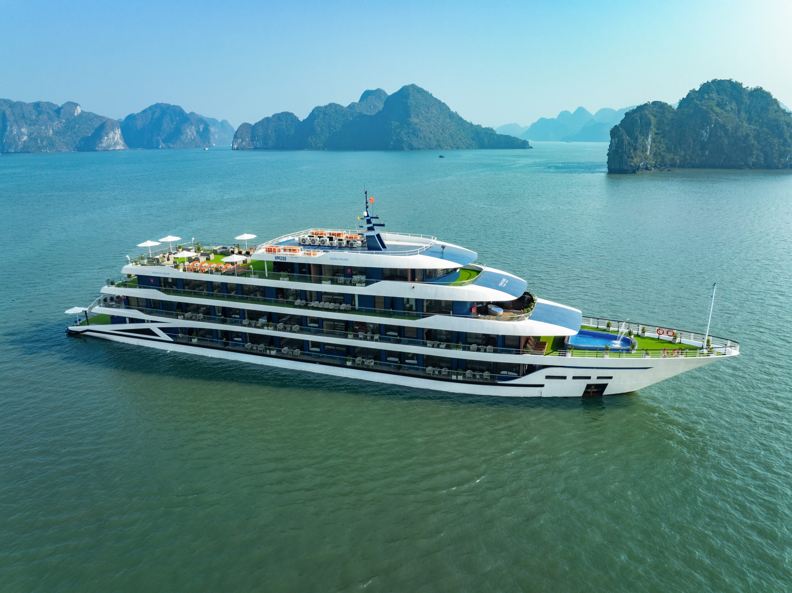 Doria Cruise - Du thuyền ngủ đêm 5 sao Vịnh Lan Hạ