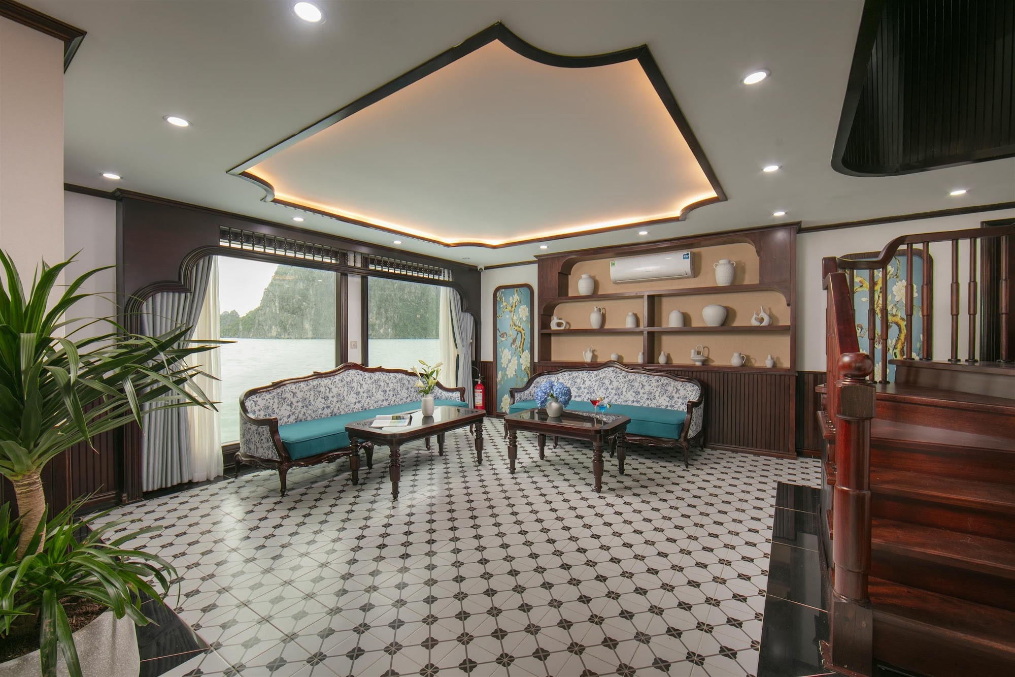 Du Yên Cruise - Du thuyền 5 , 5 sao ngủ đêm Vịnh hạ Long, Lan hạ ạ Long, Lan Ha Overnight 5,6 star cruise: 2n1d, 3n2d