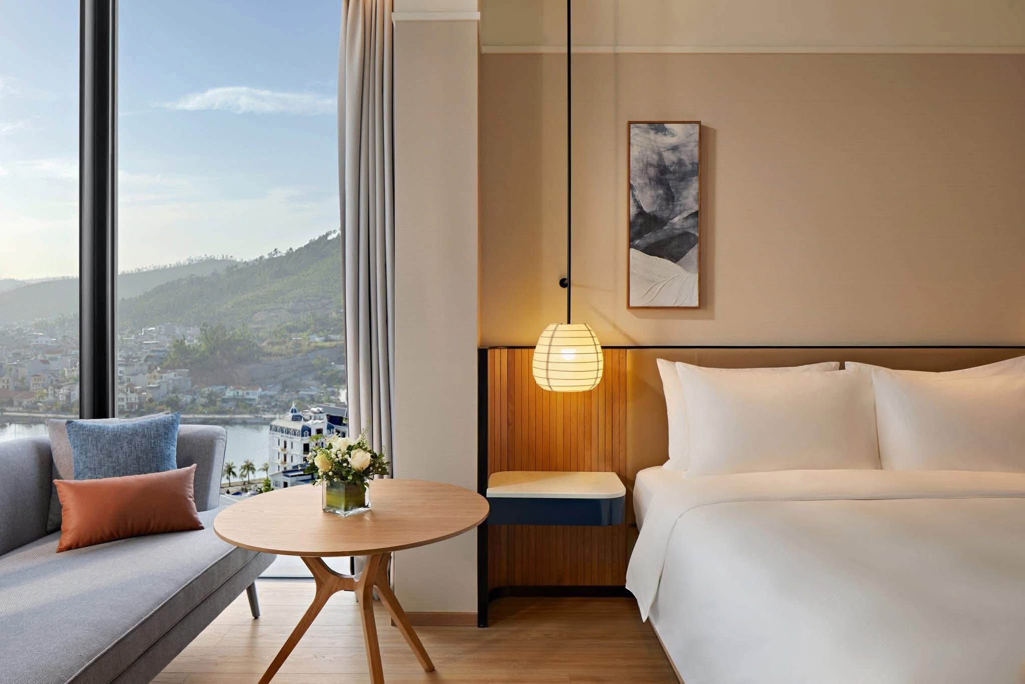 Hyatt Ha Long 5 Star Hotel Khách sạn 5 sao Hyatt trung tâm bãi Cháy
