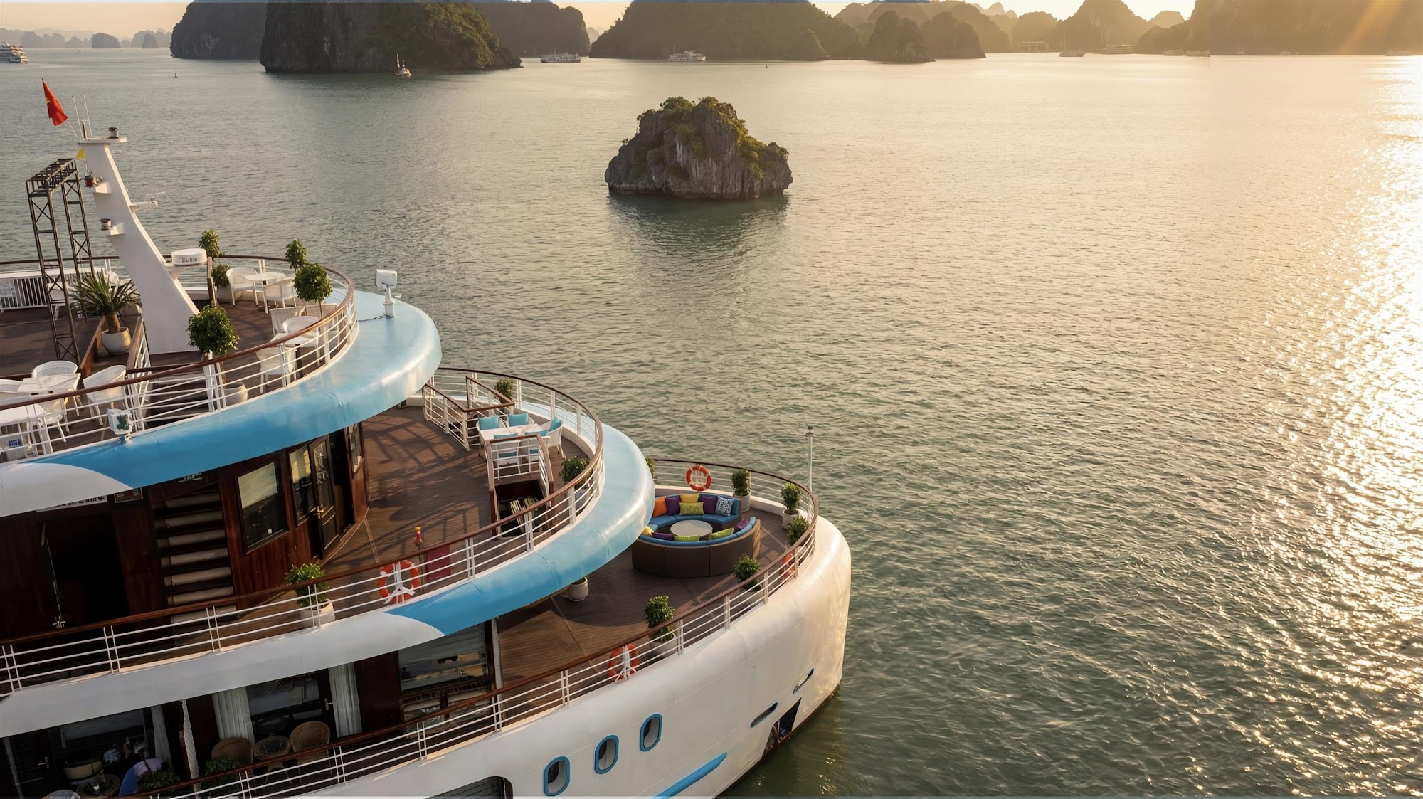 Du Yên Cruise - Du thuyền 5 , 5 sao ngủ đêm Vịnh hạ Long, Lan hạ