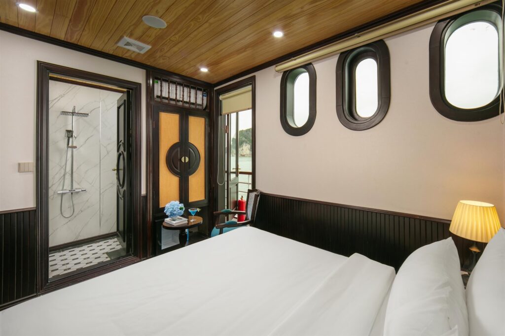 Phòng suite Du thuyền 6 sao Vịnh Hạ Long Lan Hạ 2n1d, 3n2d