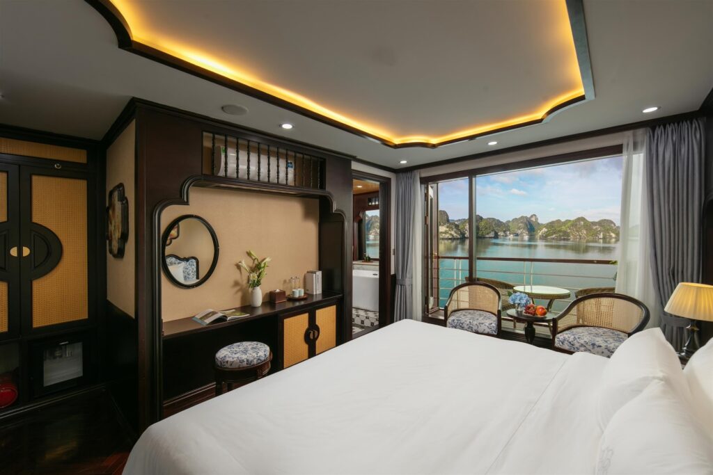 Phòng nghỉ Du thuyền Du Yên 5 sao tour Vịnh Hạ Long Lan hạ 2n1d, 3n2d