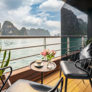 Du thuyền Luna Hạ Long tour ngủ đêm Vịnh Hạ Long 2n1d, 3n2d