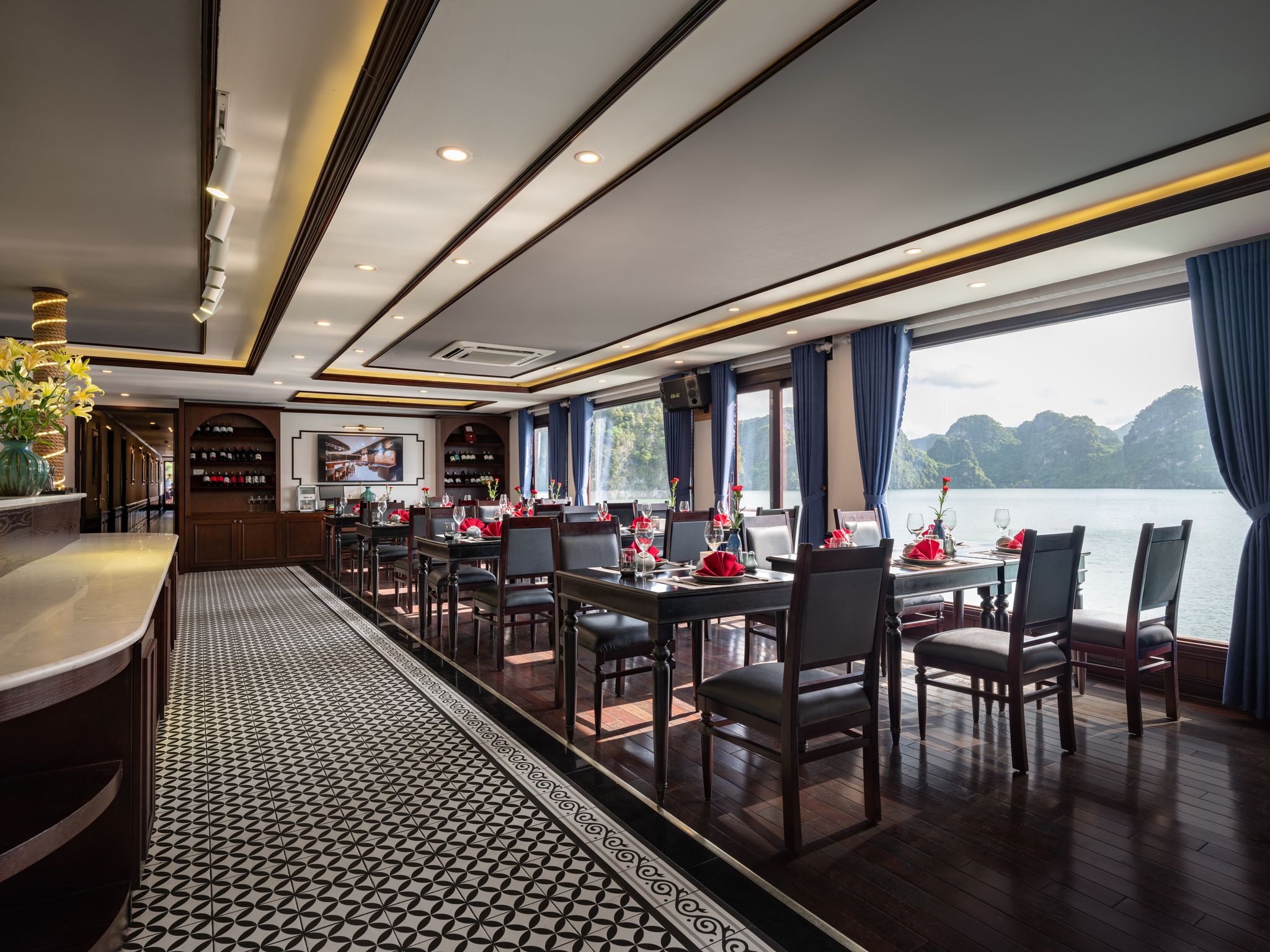 Le Jouney Elegance 5 star Cruise Lan Ha Bay