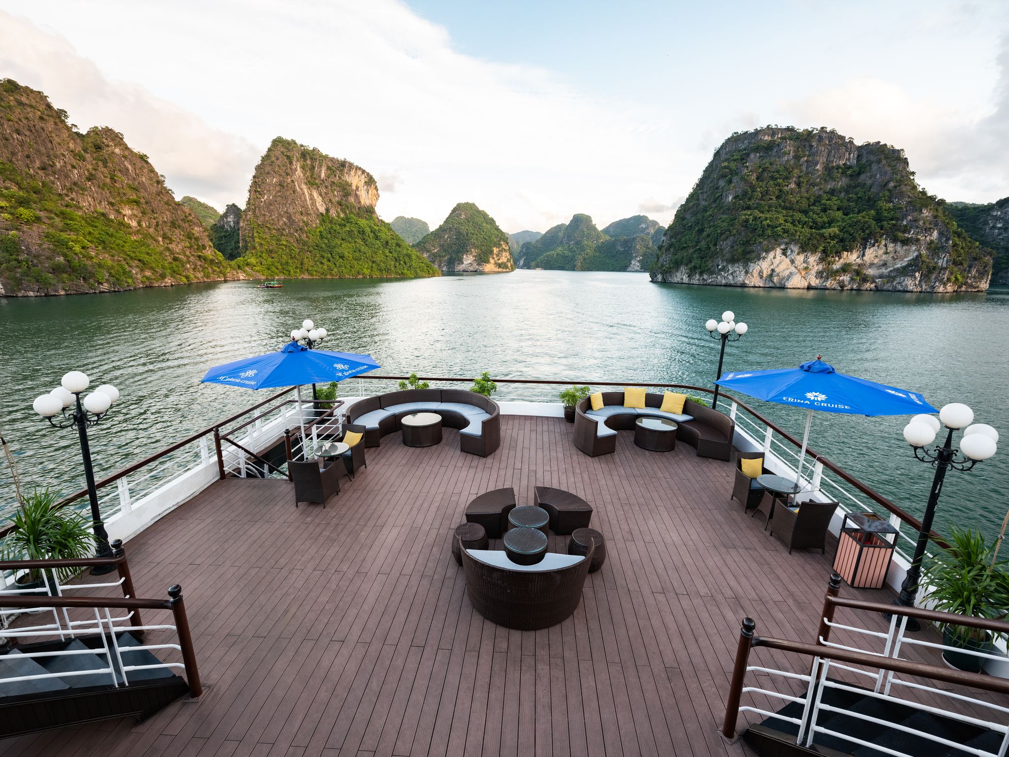 Le Jouney Premium Cruise 4star Ha Long Du thuyền 5 sao ngủ đêm Vịnh Lan Hạ 2n1d, 3n2d: Le Jouney Elegance