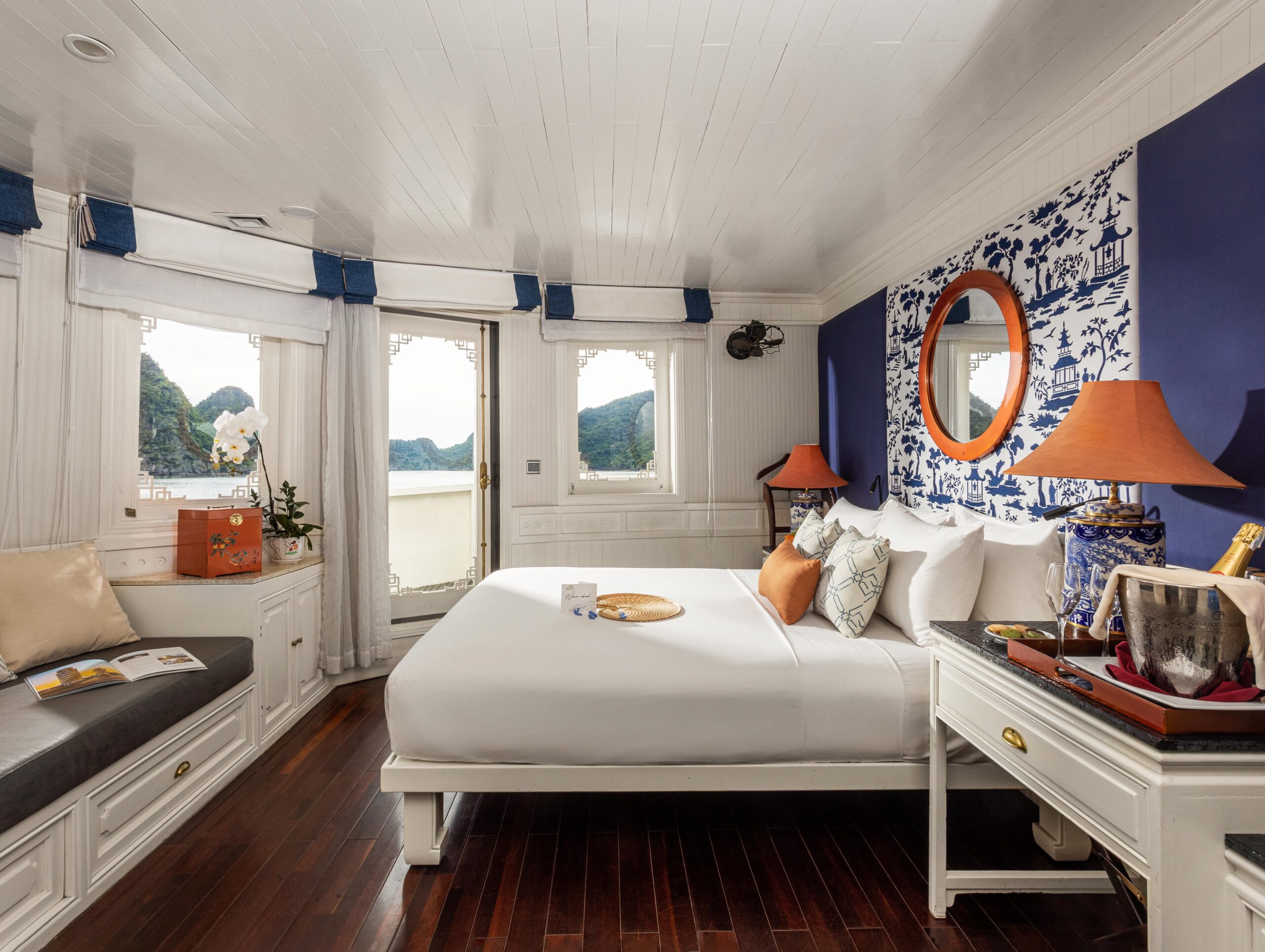 The Âu Cơ Cruise Ha Long Lan Ha