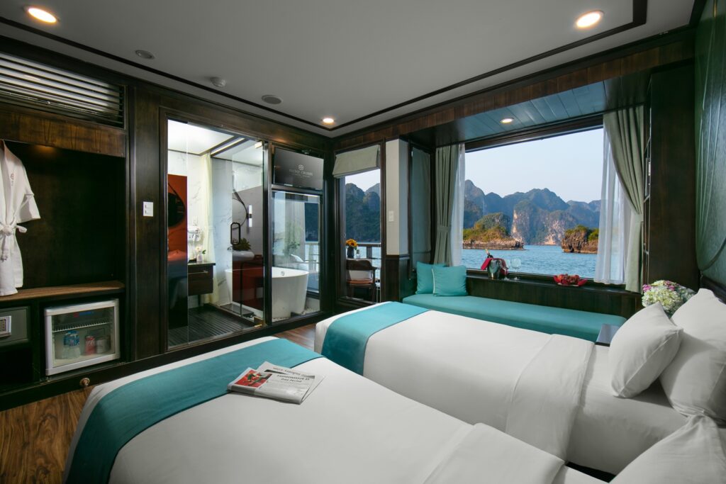Tour Du thuyèn 5 sao truyền thống Vịnh Lan Hạ qua đêm Peony