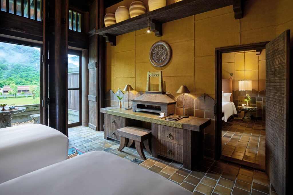 Phòng nghỉ view đồi Legacy Yên Tử, Quảng Ninh