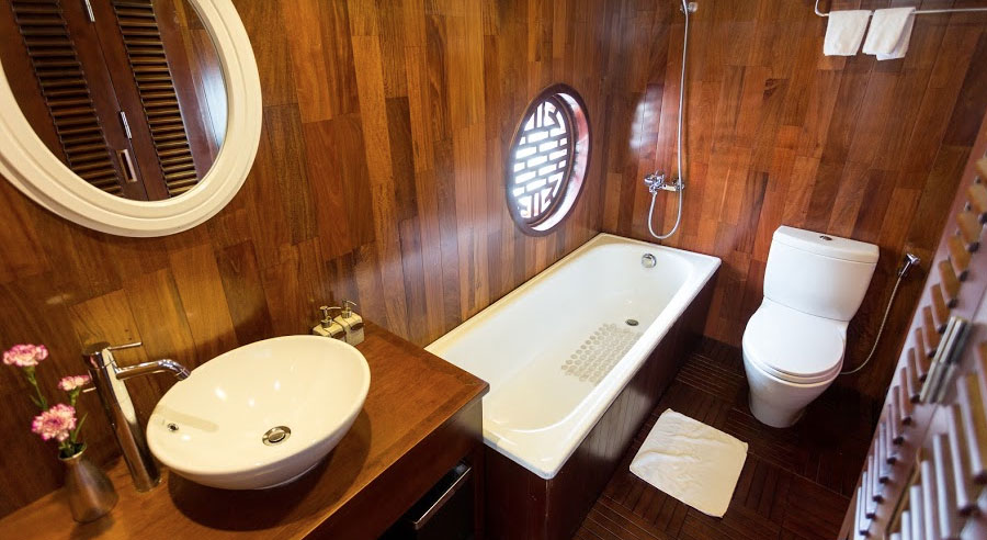 Tour Vịnh Hạ Long qua đêm tàu 4 sao Le Jouney Premium