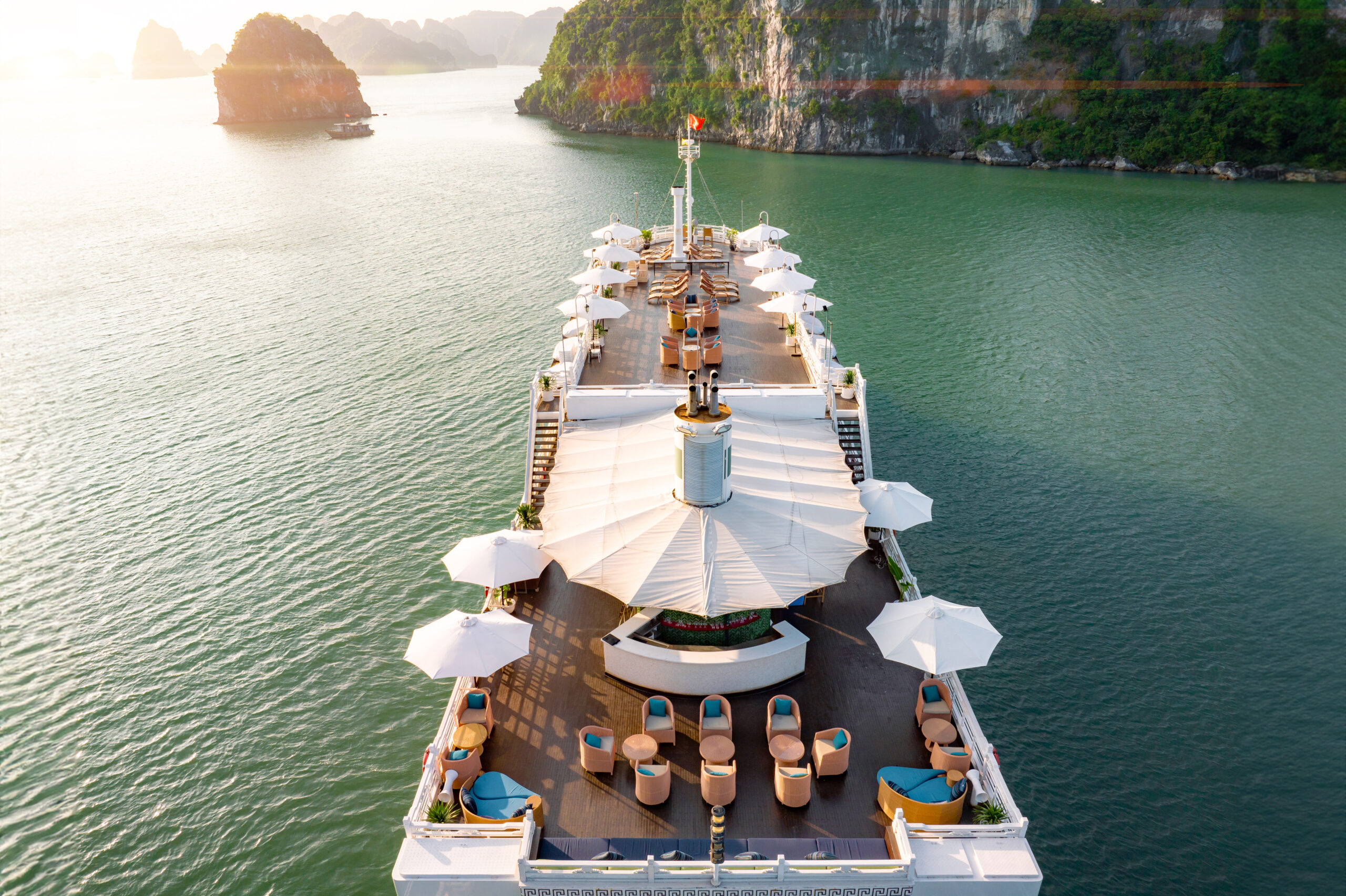 The Âu Cơ Cruise Ha Long Lan Ha