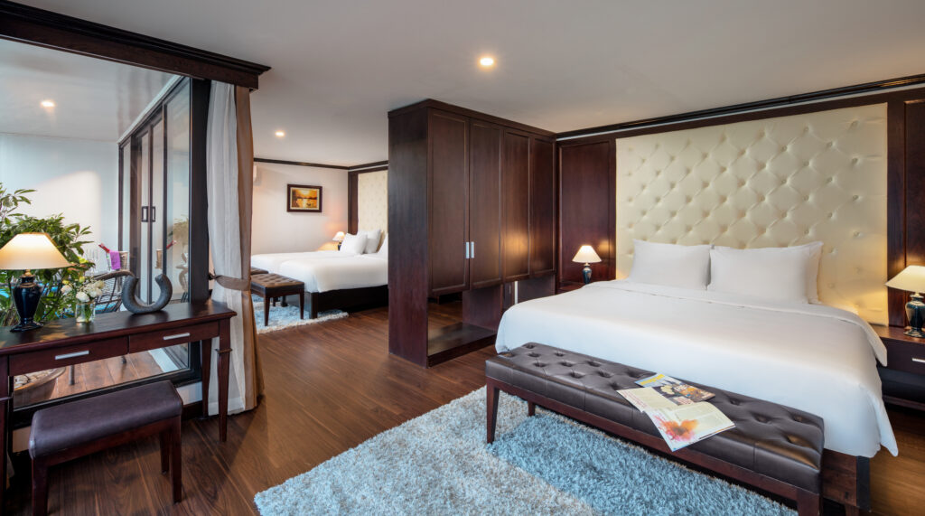 Mon Cheri, phòng nghỉ du thuyền 5 sao Vịnh Lan Hạ 2n1d, 3n2d