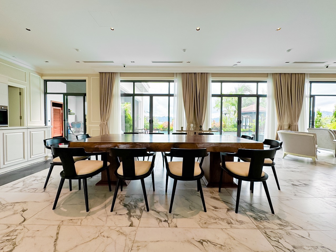The One Villa 6PN đảo Tuần Châu, Quảng Ninh