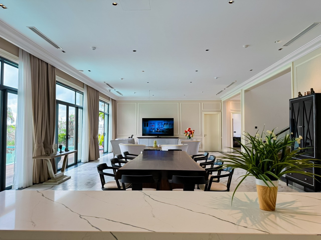 The One Villa 6PN đảo Tuần Châu, Quảng Ninh