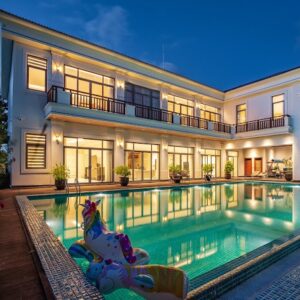 The One Villa, Villa 6 phòng ngủ view vịnh, bãi biển, bể bơi riêng, sân vườn