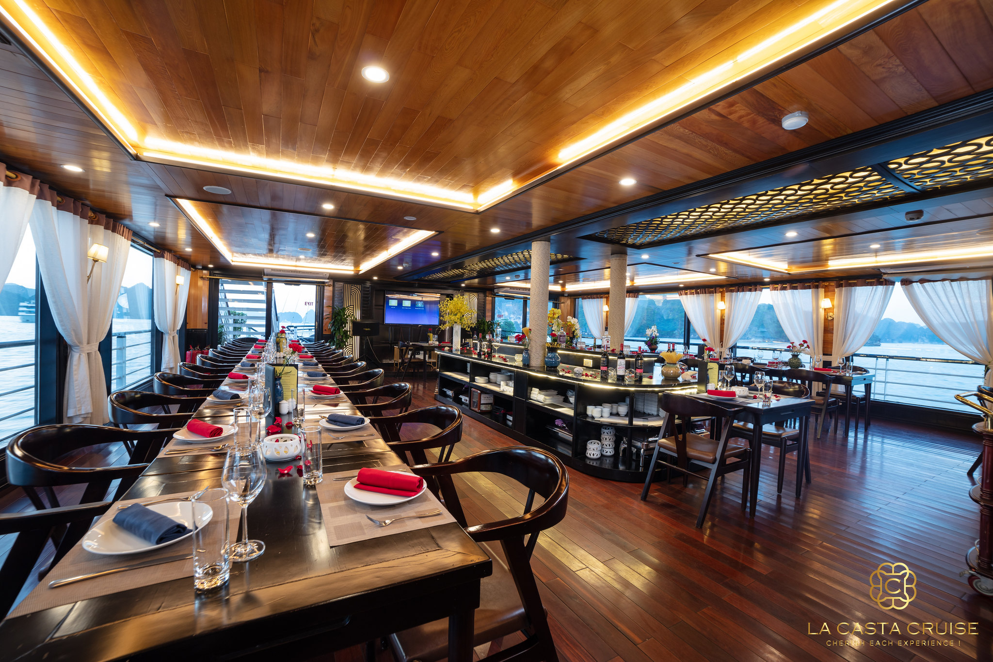 La Casta Cruise 5 star Lan Ha Overnight Du thuyền 5 sao tour vịnh Lan Hạ 2n1d, 3n2d: La Casta