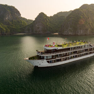 Du thuyền 5 sao nghỉ đêm Vịnh Lan Hạ 2n1d, 3n2d: La Casta Regal Hạ Long