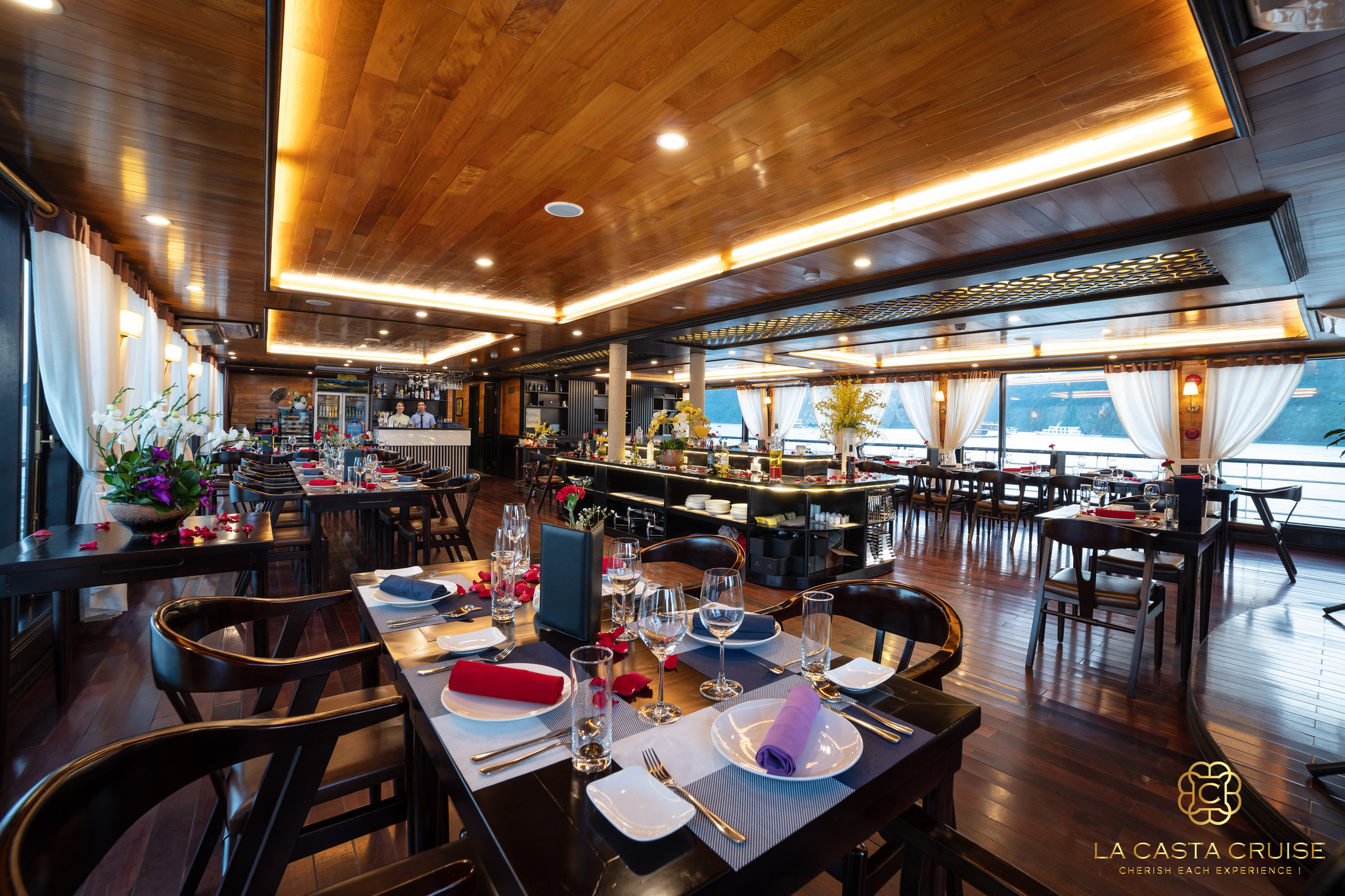 La Casta Cruise 5 star Lan Ha Overnight Du thuyền 5 sao tour vịnh Lan Hạ 2n1d, 3n2d: La Casta