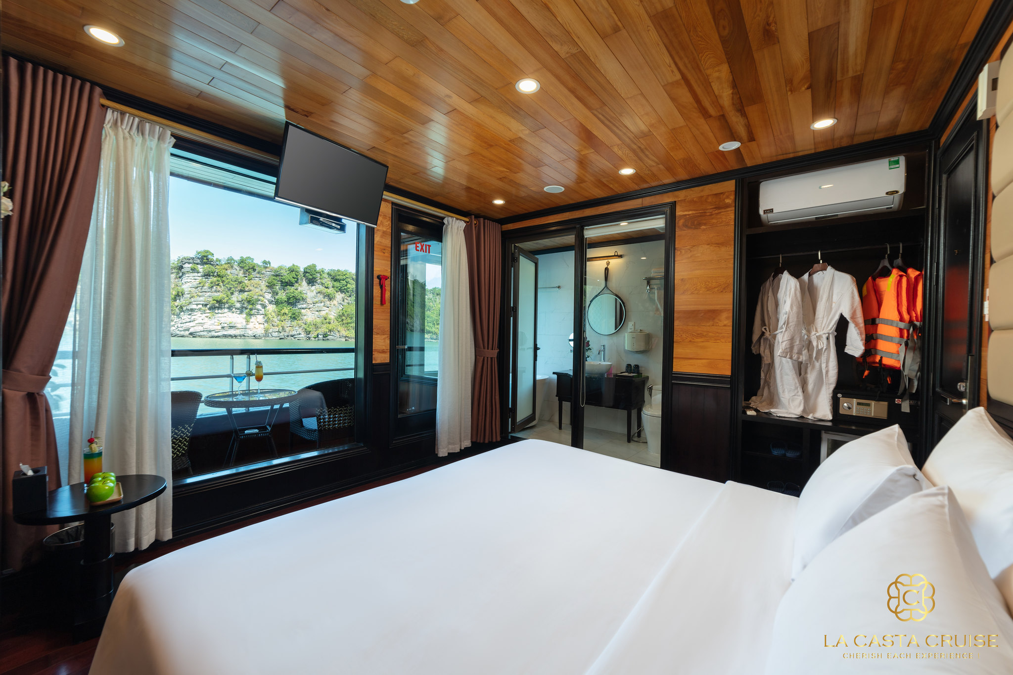 La Casta Cruise 5 star Lan Ha Overnight