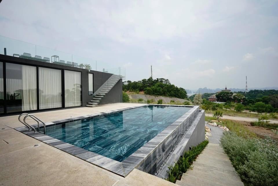 S Hill Villa - villa bể bơi vô cực trung tâm đảo Tuần Châu, Quảng Ninh