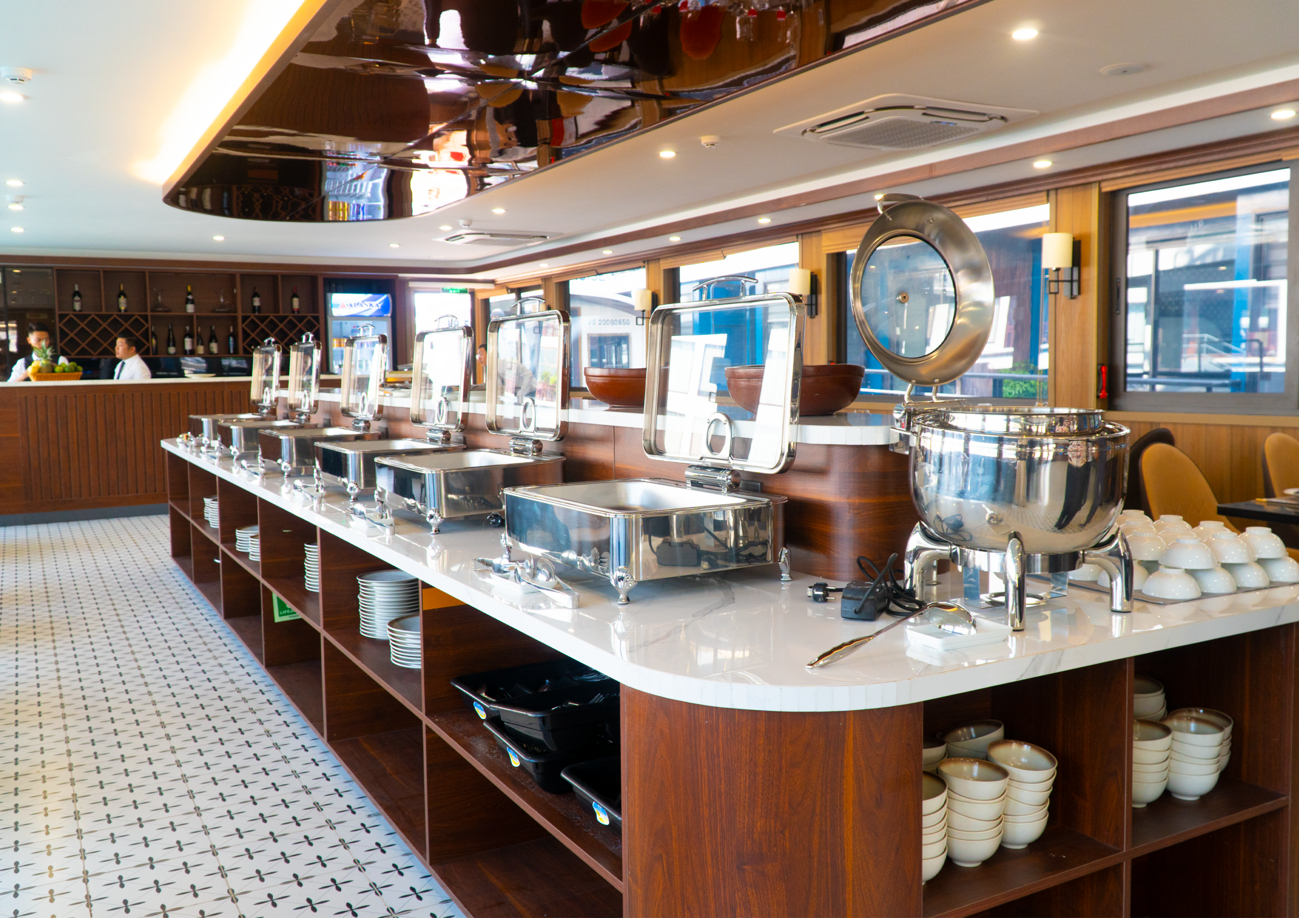 Halora Odyssea Lan Ha Bay 5 star cruise