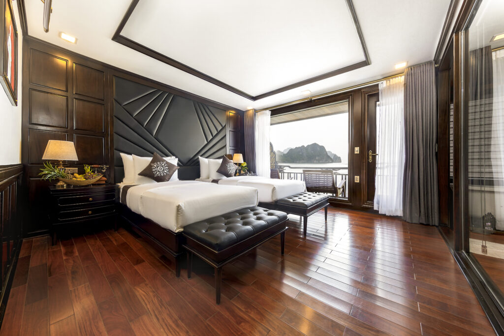 Du thuyền nghỉ đêm 5 sao Hạ Long Lan Hạ 2n1, 3n2d L Regina Legend