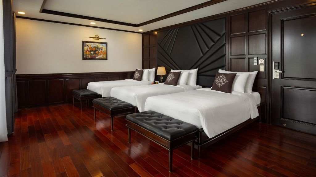 Du thuyền nghỉ đêm 5 sao Hạ Long Lan Hạ 2n1, 3n2d L Regina Legend